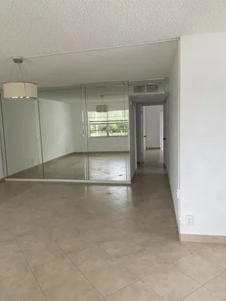 Image 1 - 341 Normandy Lane, Kings Point, Palm Beach County, FL 33484, USA - Condo for rent