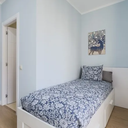 Rent this 8 bed room on Carrer de Colom in 3, 08002 Barcelona