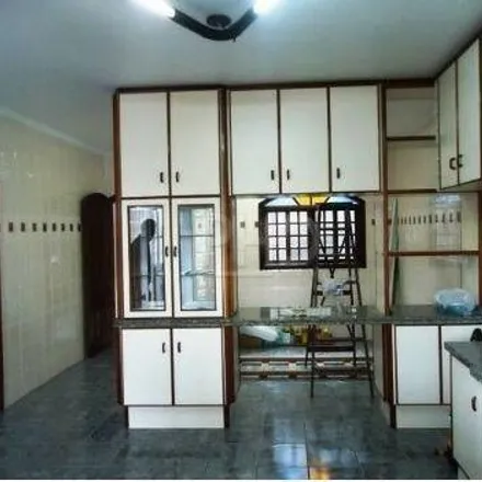 Buy this 3 bed house on Rua Aimorés in Conceição, Diadema - SP