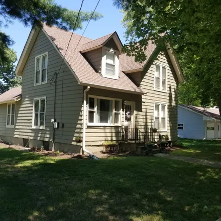 Buy this 4 bed house on 330 West Pleasant Street in Sheridan, LaSalle County