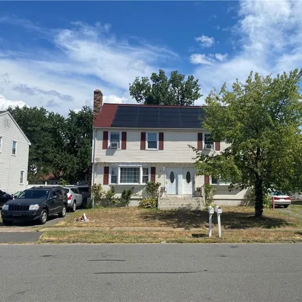 Buy this studio townhouse on 61 Amy Drive in East Hartford, CT 06108