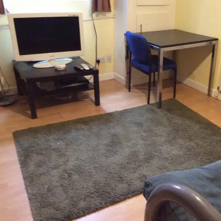 Image 5 - Harold Walk, Leeds, LS6 1PS, United Kingdom - Room for rent