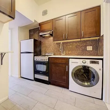 Rent this studio apartment on 1332 3rd Avenue in New York, NY 10021