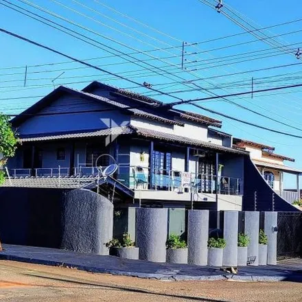 Buy this 3 bed house on Avenida Lúcia Helena Gonçalves Viana in Alpes, Londrina - PR