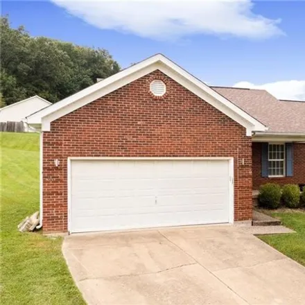 Buy this 3 bed house on 798 Valley View Trace in New Albany, IN 47150