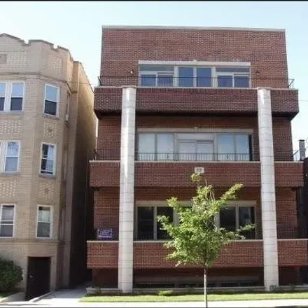 Buy this 3 bed house on 2415 West Foster Avenue in Chicago, IL 60625