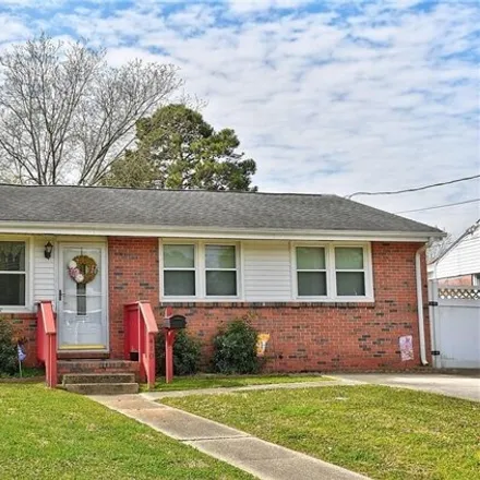 Buy this 3 bed house on 410 Tekoa Road in Foundation Park, Chesapeake