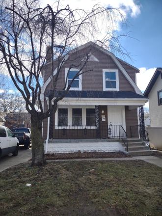 Rent this 3 bed house on 1205 East 20th Avenue in Columbus, OH 43211