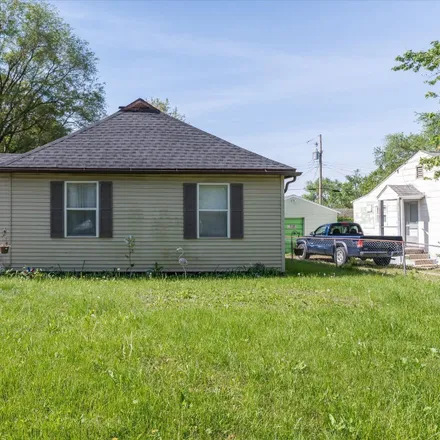 Buy this 2 bed house on 601 Alabama Avenue in Champaign, IL 61820