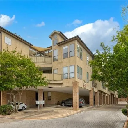 Buy this 3 bed condo on 1910 Robbins Place in Austin, TX 78705