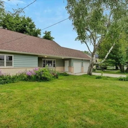 Buy this 4 bed house on 400 County Highway T in Marshall, Dane County