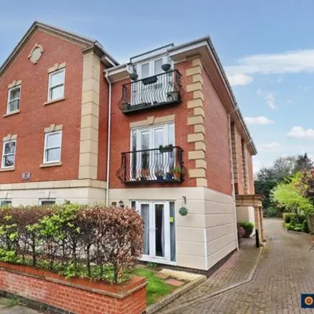 Buy this 1 bed apartment on Manor Park Road in Nuneaton, CV11 5HB