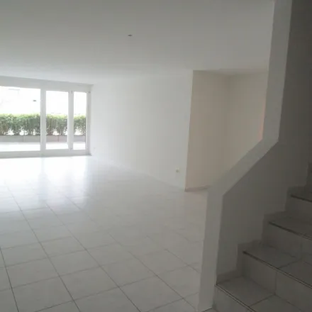 Image 2 - Gamelife, Schulhausstrasse, 3601 Thun, Switzerland - Apartment for rent
