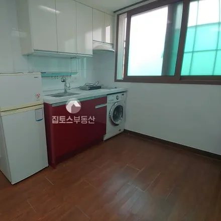 Rent this studio apartment on 서울특별시 강북구 미아동 127-18