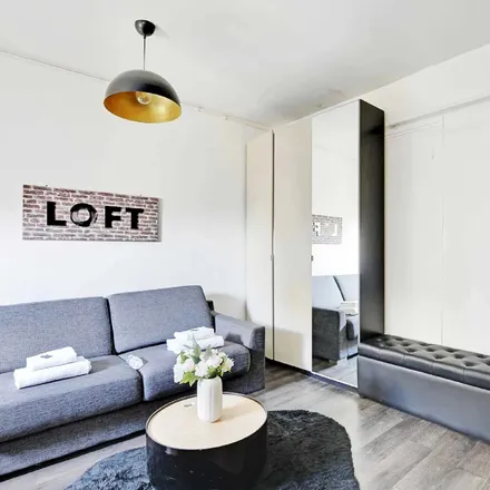 Image 7 - 9 Avenue Raymond Poincaré, 75116 Paris, France - Apartment for rent