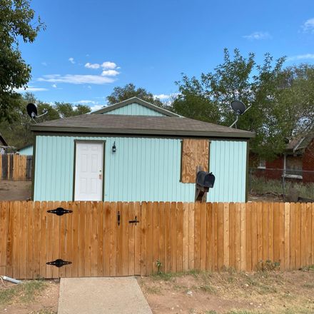 Rent this 3 bed house on 1921 Avenue O in Lubbock, TX 79411