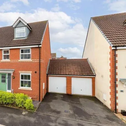 Buy this 3 bed townhouse on 18 Bonita Drive in Bridgwater, TA6 7AW