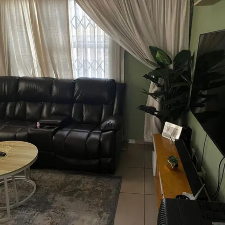 Rent this 3 bed apartment on Chute Drive in Fleurhof, Soweto