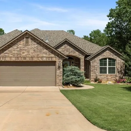 Image 3 - 907 Walnut Ridge Cir, Guthrie, Oklahoma, 73044 - House for sale