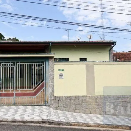 Buy this 3 bed house on Rua Professor José Benedito Ferreira in Centro, Taubaté - SP