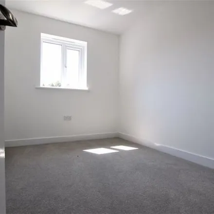 Rent this 4 bed duplex on Bristol Road in Stroud, GL2 7ND