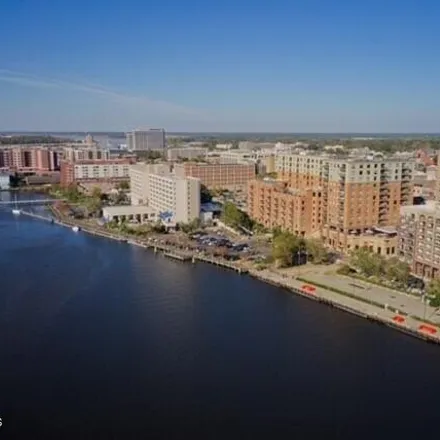 Image 3 - Riverview Suites Wilmington, 106 North Water Street, Wilmington, NC 28401, USA - Condo for sale