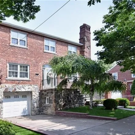 Buy this 3 bed house on 1187 Rhinelander Avenue in New York, NY 10461