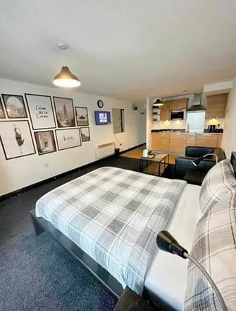 Image 9 - Worsdell Drive, Gateshead, NE8 2DA, United Kingdom - Apartment for rent