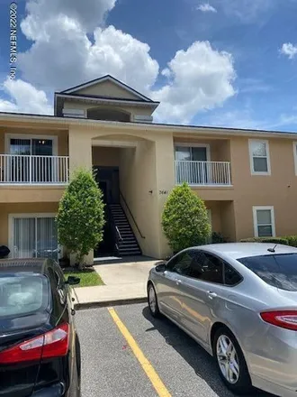 Buy this 3 bed condo on 4908 Old Middleburg Road in Jacksonville Heights, Jacksonville