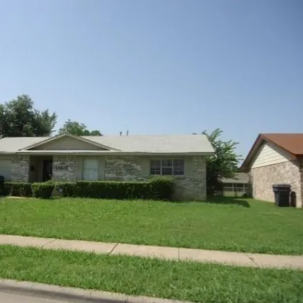 Rent this 3 bed house on 10005 Mill Valley Lane in Dallas, TX 75217