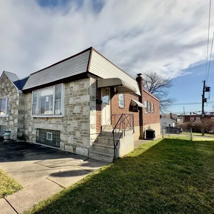 Image 2 - 8839 Fairfield Street, Philadelphia, PA 19152, USA - Duplex for sale