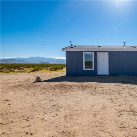 Buy this studio apartment on 5803 Lead Street in Mohave County, AZ 86413