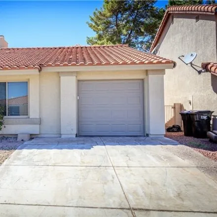 Rent this 3 bed house on 1757 La Cruz Drive in Henderson, NV 89014