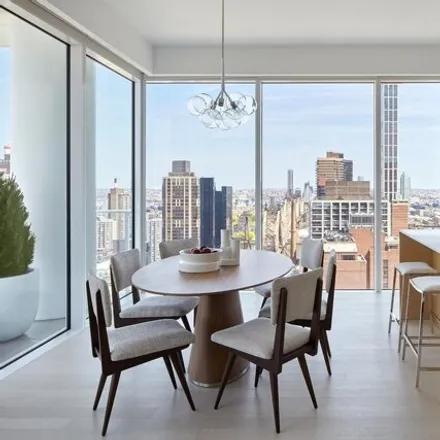Image 3 - 200 East 59th Street, New York, NY 10022, USA - Condo for sale