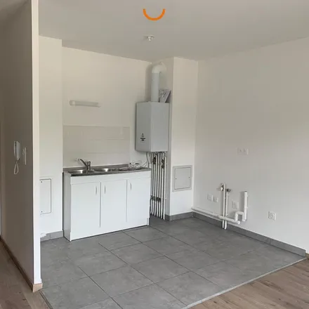 Rent this 2 bed apartment on 11 Rue du Change in 76000 Rouen, France