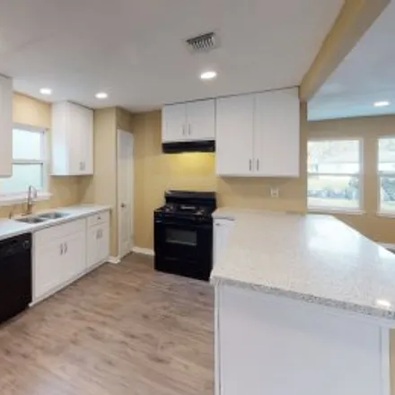 Rent this 4 bed apartment on 5018 Idaho Street in Macgregor Terrace, Houston