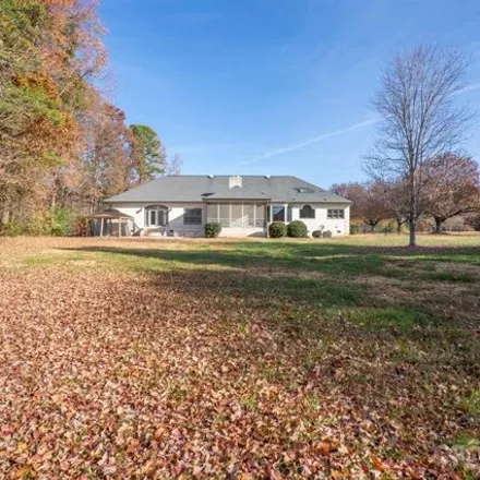 Image 3 - 504 Channing Circle Northwest, Concord, NC 28027, USA - House for sale