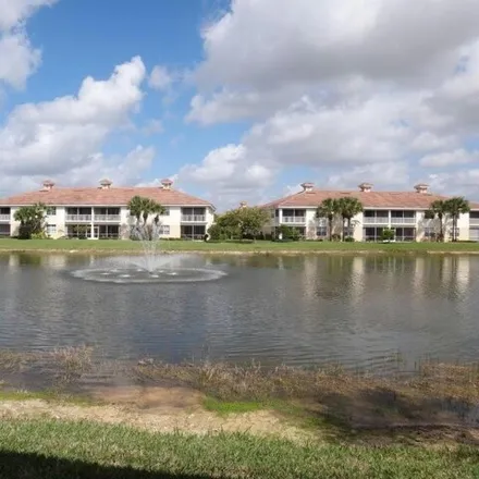 Image 8 - 3026 Driftwood Way, Collier County, FL 34109, USA - Condo for rent