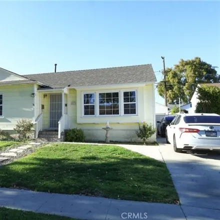 Buy this 3 bed house on 2931 Denmead Street in Lakewood, CA 90712