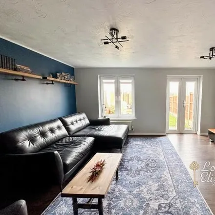 Image 2 - unnamed road, Mansfield Woodhouse, NG19 9DY, United Kingdom - Townhouse for sale