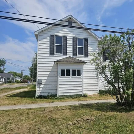 Buy this 3 bed house on 503 Arbutus Avenue in Manistique, MI 49854