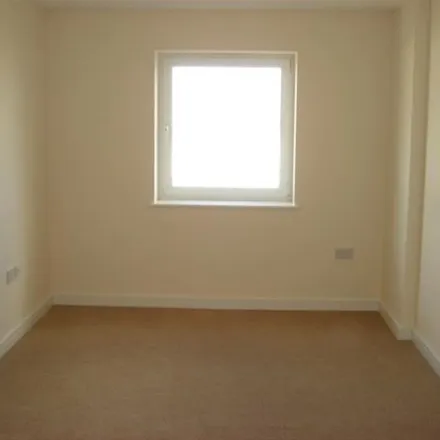 Image 2 - Overstone Court, Cardiff, CF10 5NU, United Kingdom - Apartment for rent