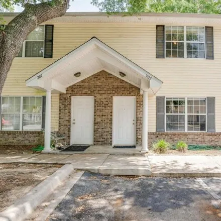 Buy this 3 bed condo on 1540 Country Lane in Tallahassee, FL 32304