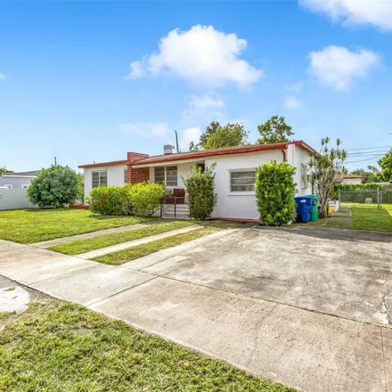 Image 3 - 1120 Northwest 89th Street, Miami-Dade County, FL 33150, USA - House for sale