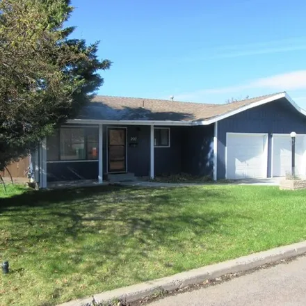 Buy this 3 bed house on Sloan Street in Klamath Falls, OR 97601
