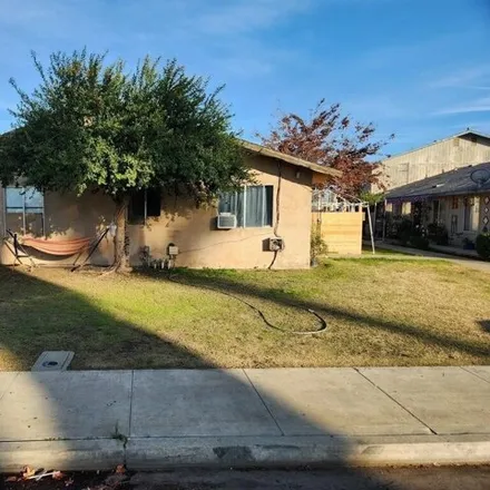 Buy this 9 bed house on 1553 Sanger Avenue in Sanger, CA 93657