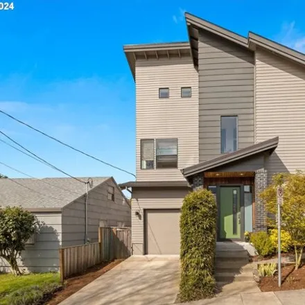 Buy this 4 bed house on 1606 North Blandena Street in Portland, OR 97217