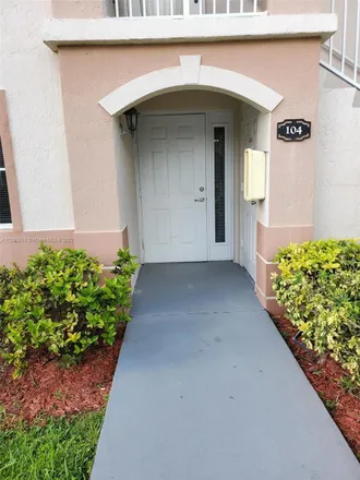 Image 2 - 1271 Southeast 27th Street, Homestead, FL 33035, USA - Condo for rent