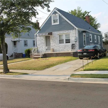 Buy this 4 bed house on 45 Ash Street in Village of Valley Stream, NY 11580