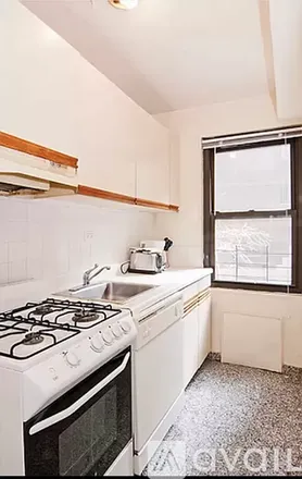 Rent this 1 bed condo on 210 E 47th St